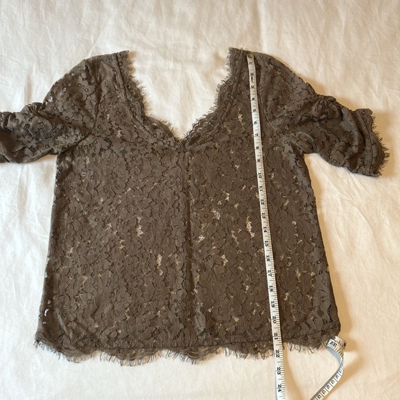 Joie Nevina Ruched Sleeve Floral Lace Top - Picture 9 of 12